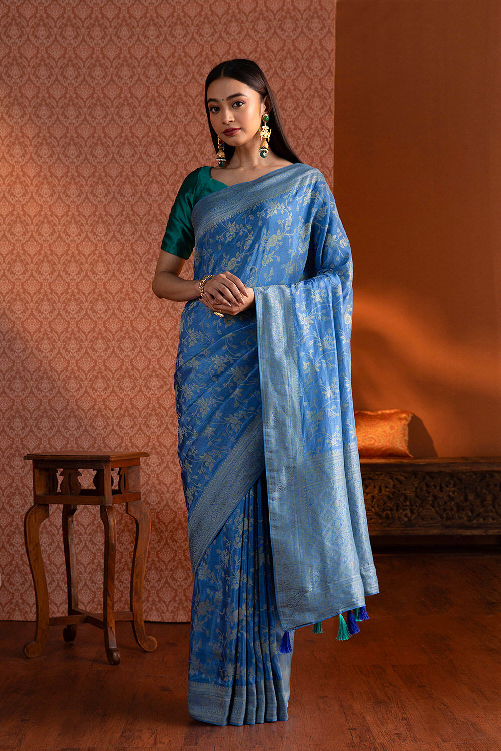 Dual Shades Bandhani Printed Royal Blue Weightless Georgette Saree Wit –  SHANGRILA DESIGNER