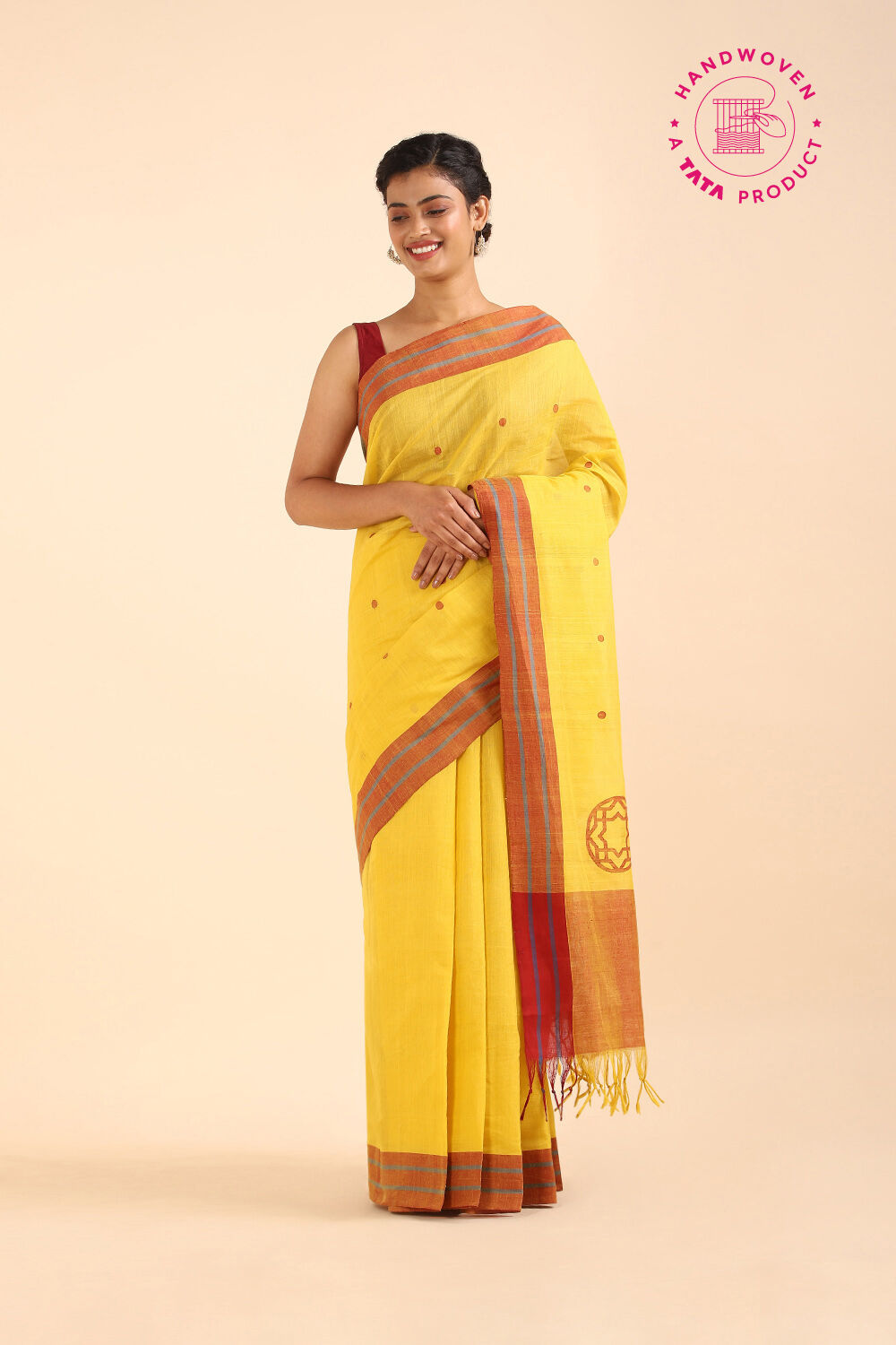 Ponduru Khadi Cotton Sarees at best price in Hyderabad by Six Yards Plus |  ID: 24669264230