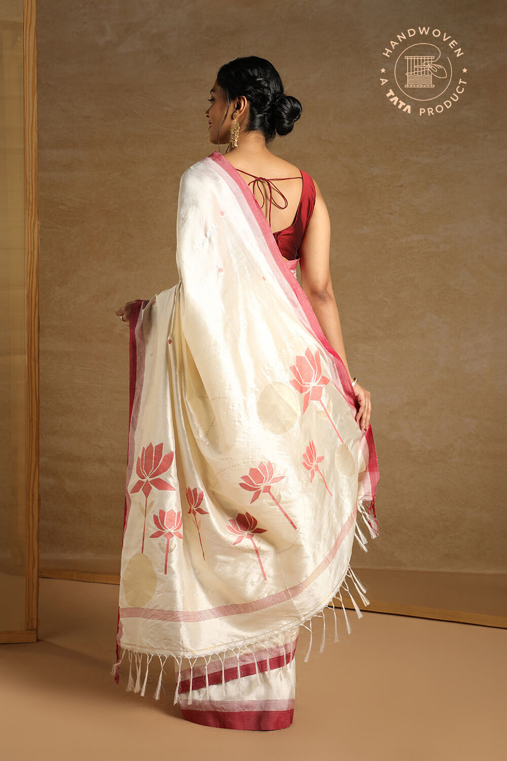 Designer Jamdani Sarees at Discounted Rates in India – Dailybuyys