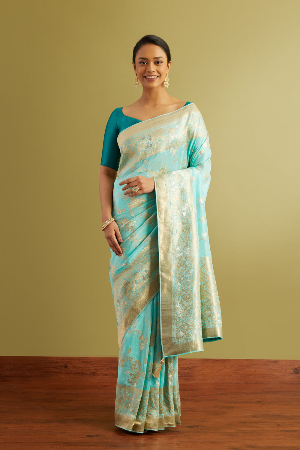 Taneira: A home for India's saree traditions - Rediff.com