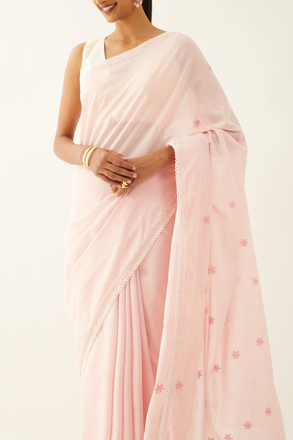 Cotton Chikankari Saree, Feature : Comfortable, Shrink-resistant, Age Group  : Adults at Best Price in Unnao