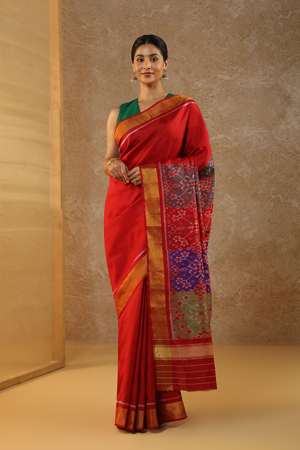 Buy Paithani Sarees Online in India at Best Price | Taneira