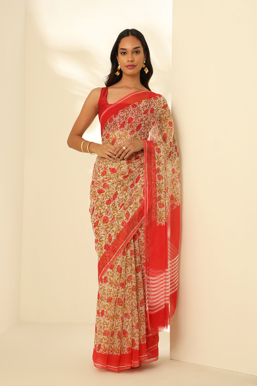 Saree Sale Online - Buy Sarees with Amazing Offers on Taneira
