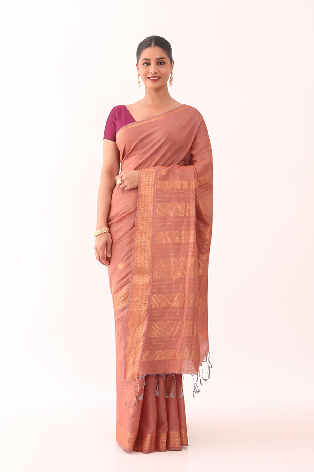 Classic 2 Contemporary: Divine Ride On Types Of Linen Sarees